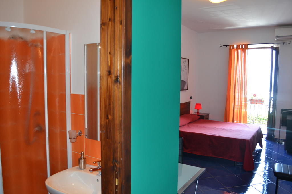 Bed& Breakfast Maredomus Hotel Milazzo Bilik gambar